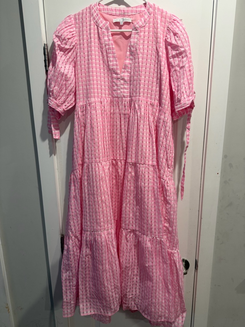 English Factory
Gingham Tiered Midi Dress Size L - Picture 2 of 10